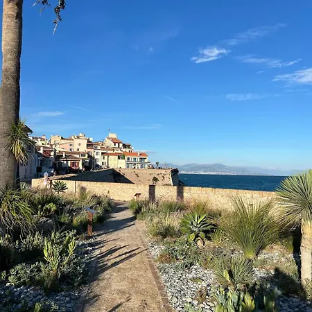 Très Bel - Coeur De Et Plages Appartement *